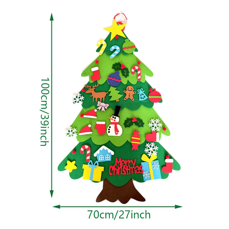 Arvore de Natal de feltro com  enfeites de natal.